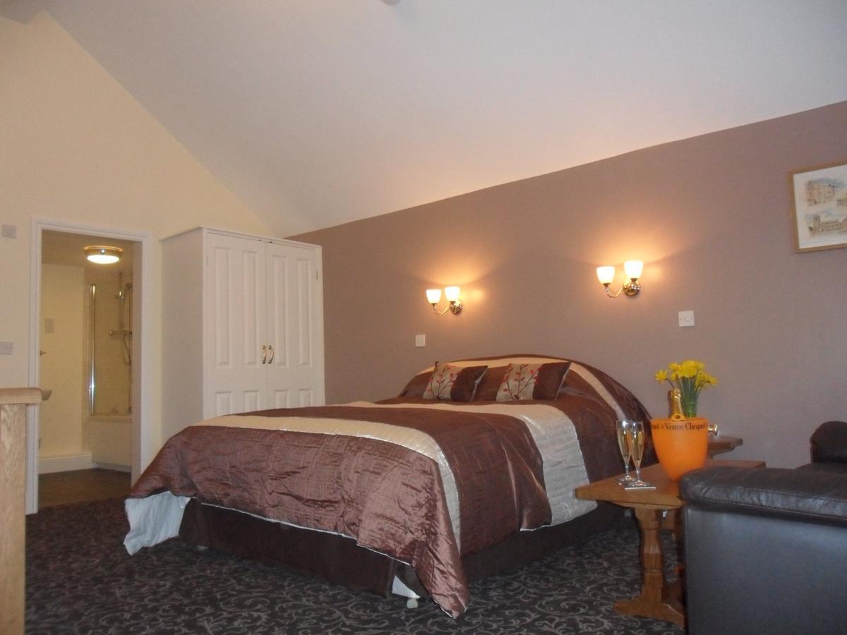 Hotel Old Oak Tree South Kilvington Esterno foto